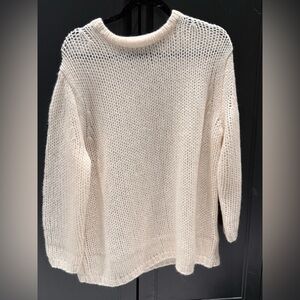 New with tags Aritzia cashmere Sweater